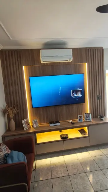 Painel de tv com rack